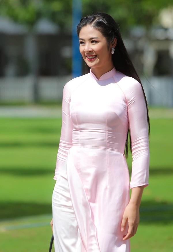 Bị hỏi amp;#34;bao giờ cưới chồngamp;#34;, Hoa hậu Ngọc Hân trả lời ra sao? - 1