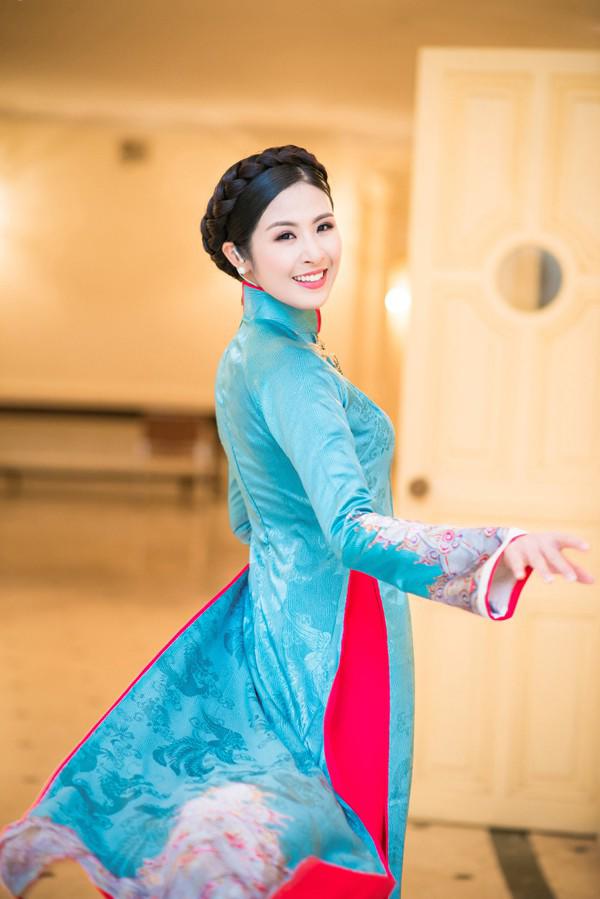 Bị hỏi amp;#34;bao giờ cưới chồngamp;#34;, Hoa hậu Ngọc Hân trả lời ra sao? - 3