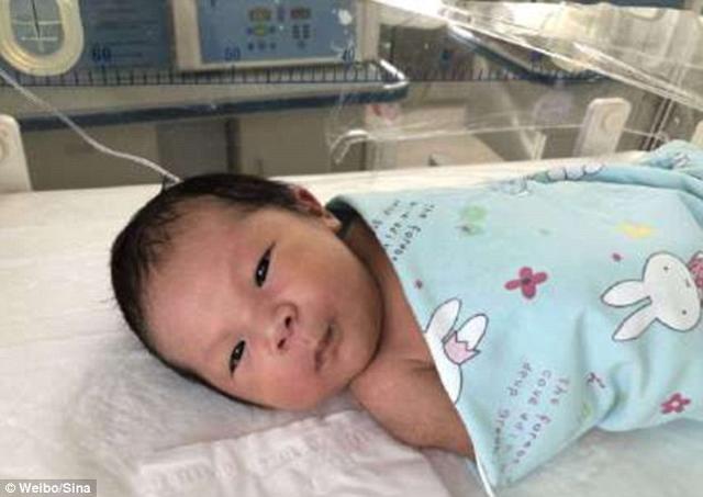 Bé trai sơ sinh bị người đàn ông bỏ giữa đường trong đêm lạnh tê tái -20 độ - 3