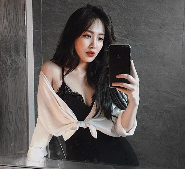 Hương Tràm khoe em gái họ mặt xinh, dáng đẹp không thua gì chị! - 8
