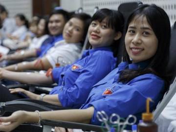 "Thay vì du xuân, trẩy hội tôi chọn hiến máu cứu người để may mắn cả năm"