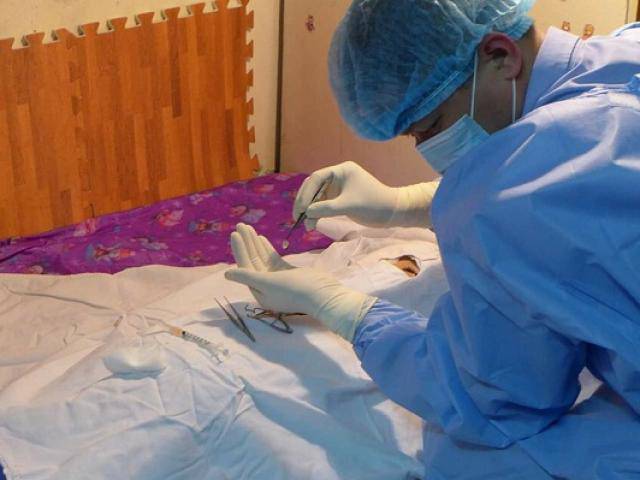 Người mẹ hiến giác mạc con gái và tâm nguyện về trái tim đập trong lồng ngực còn dang dở