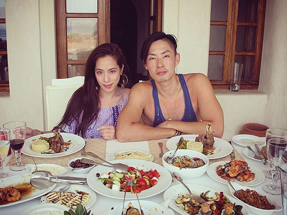 Sống chung như amp;#34;người dưng nước lãamp;#34; nhưng vợ F4 Ngô Kiến Hào quyết không ký đơn ly hôn - 2