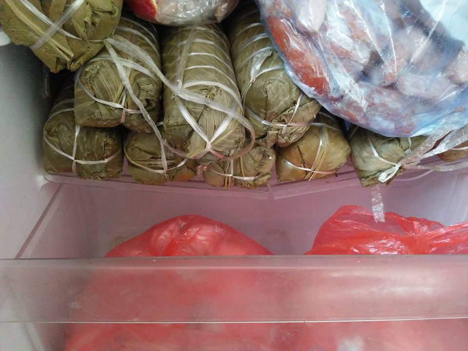 Cô gái khoe tủ lạnh đầy bánh chưng sau Tết, dân mạng được phen than “sao giống nhà mình thế” - 5