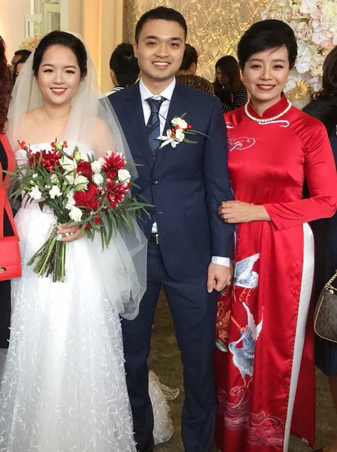 Sau 1 năm làm đám hỏi và sinh con, con gái lớn NSƯT Chiều Xuân giờ mới cưới - 1