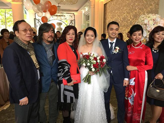 Sau 1 năm làm đám hỏi và sinh con, con gái lớn NSƯT Chiều Xuân giờ mới cưới - 4
