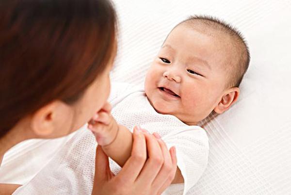Trẻ nhỏ có 4 biểu hiện này, mẹ mừng thầm vì bé có thể amp;#34;đứng đầu lớpamp;#34; khi đi học - 2