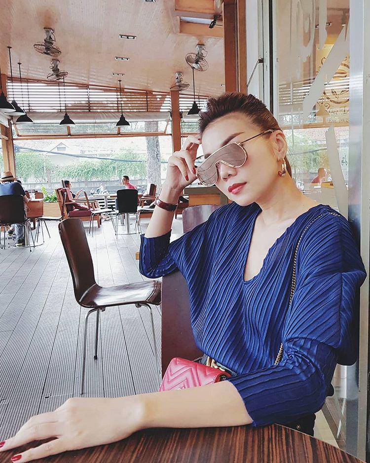 Những mẫu kính mát siêu kinh điển khiến sao Việt đua nhau diện những ngày đầu năm - 10