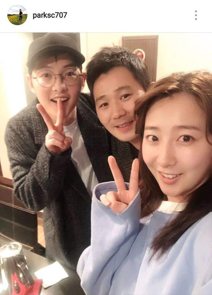 amp;#34;Lão hóa ngượcamp;#34; là có thật: Song Joong Ki lấy vợ nhưng nhìn lúc nào cũng trẻ như học sinh - 1