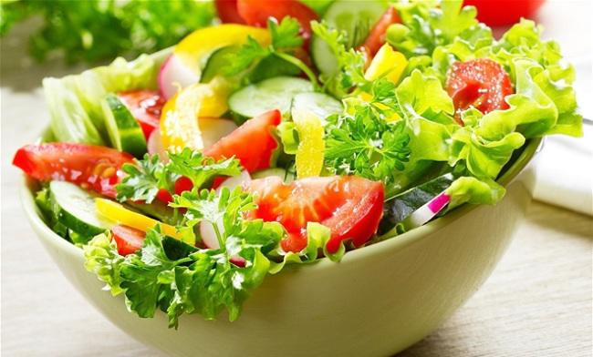 Là tiểu phẫu, nhưng cắt mí vẫn có thể để lại sẹo nếu chị em không biết những điều sau - 12