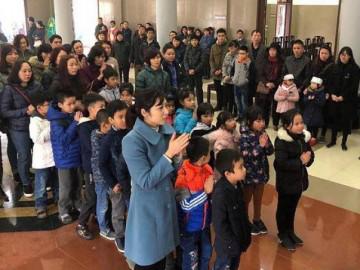 Tin tức 24h: Xúc động hình ảnh lần “mở mắt” cuối cùng của em bé 7 tuổi hiến giác mạc