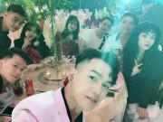 Làng sao - Dàn thí sinh The Voice đến chung vui trong tiệc cưới của học trò Đông Nhi
