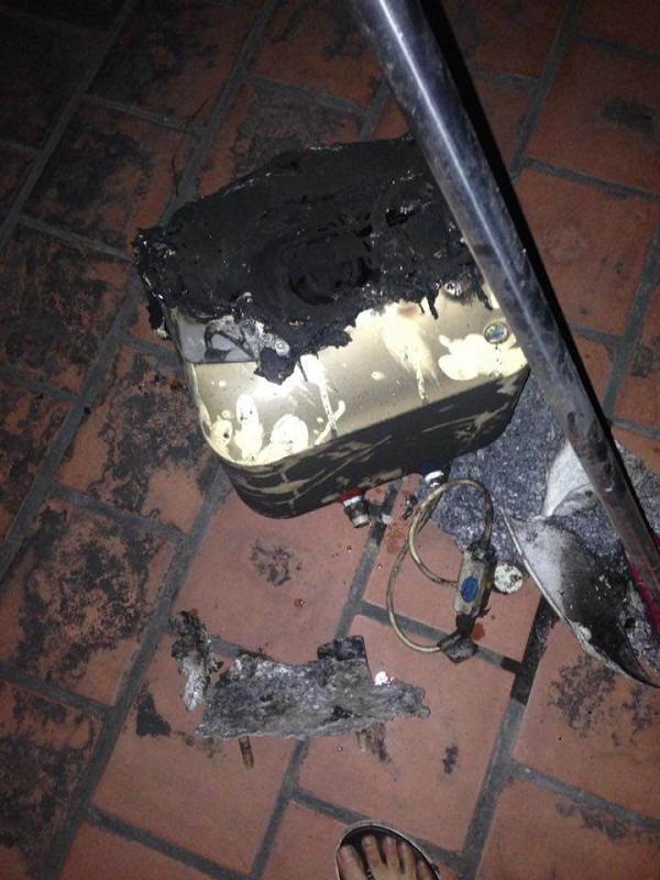 Thêm một vụ cháy bình nóng lạnh khi quên tắt lúc sử dụng: Đừng đùa với thần chết! - 3