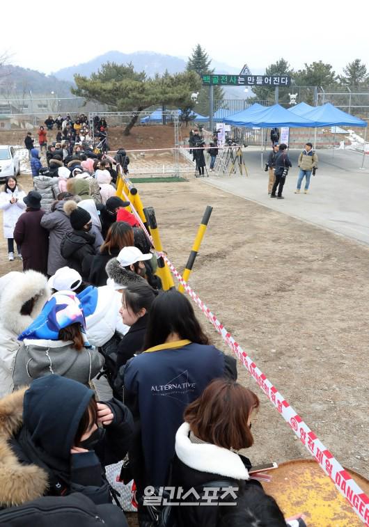 Ngôi sao 24/7: Ai cũng nói Phạm Băng Băng có thần thái mà quên Angelababy cũng rất xuất chúng - 7