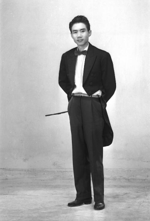 Nhạc sĩ amp;#34;Chiều mưa biên giớiamp;#34; - Nguyễn Văn Đông từ giã cõi đời - 2