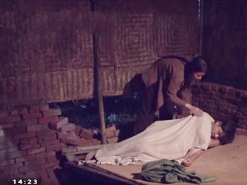 Đạo diễn Thương nhớ ở ai nói gì về cảnh nóng “tình mẹ duyên con” đầy trớ trêu?