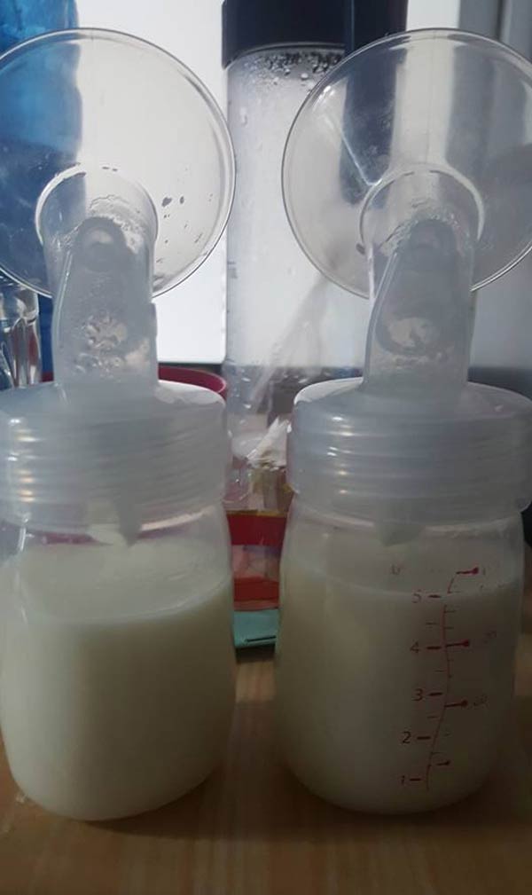 Bà mẹ trong ảnh amp;#34;ngực hút sữa, tay đút con ănamp;#34; gây sốt: Đẻ lần 2 mới biết mình amp;#34;có...sữaamp;#34; - 4