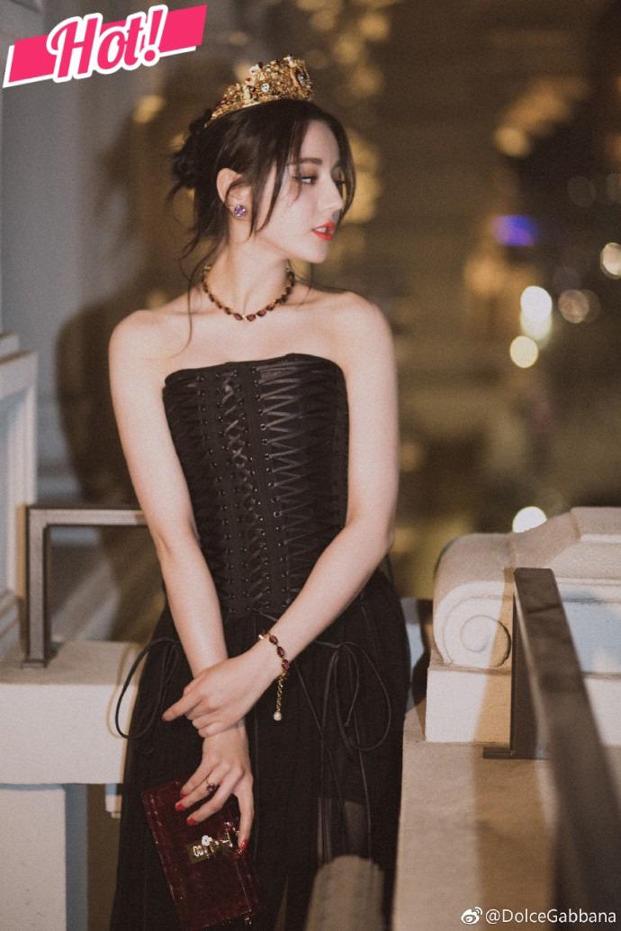 Hương Giang Idol amp;#34;gây bãoamp;#34; với loạt váy áo sang chảnh, Kỳ Duyên lần đầu lọt top mặc xấu! - 9