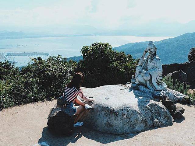 Đỉnh Bàn Cờ - Vẻ đẹp khó cưỡng lại của Đà Nẵng