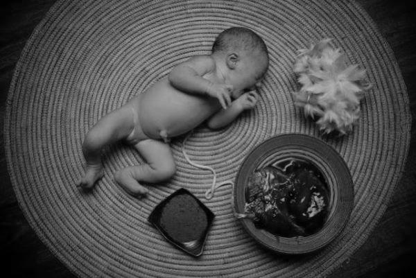 Mẹ Hưng Yên gây sốc khi tự đẻ con, không cắt dây rốn, để nguyên nhau thai suốt 6 ngày - 3
