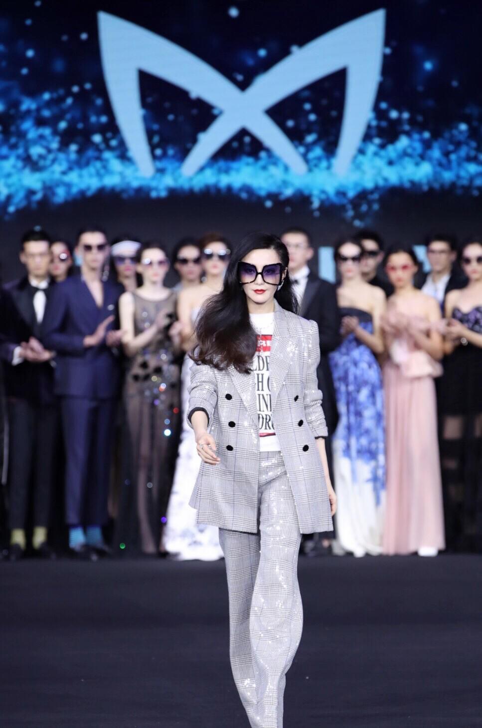 Ngôi sao 24/7: Lấy vợ có con, Hoắc Kiến Hoa bỗng dưng phất lên như amp;#34;diều gặp gióamp;#34; - 4