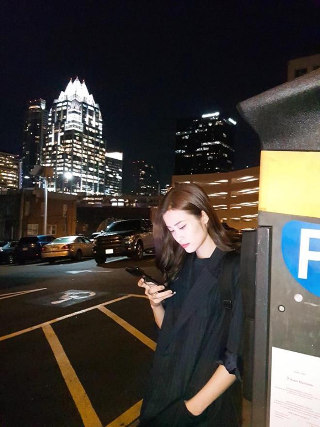 Người hâm mộ lo lắng khi Đông Nhi bị mất 6 vali hành lý tại Mỹ - 1