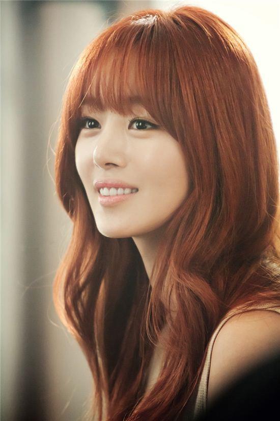 Người yêu khó đến đâu cũng khen hết lời nếu bạn nhuộm tóc màu nâu đỏ ngày 8/3 này! - 4