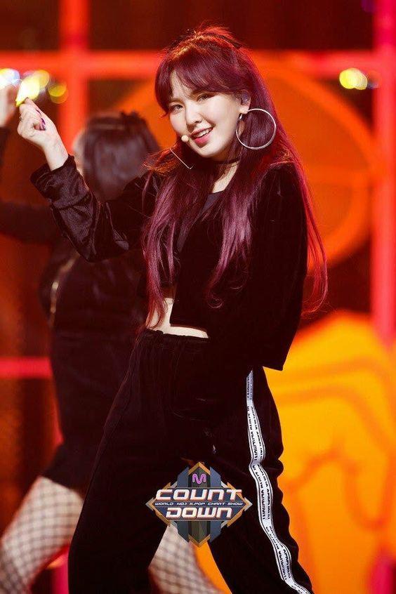 Người yêu khó đến đâu cũng khen hết lời nếu bạn nhuộm tóc màu nâu đỏ ngày 8/3 này! - 7