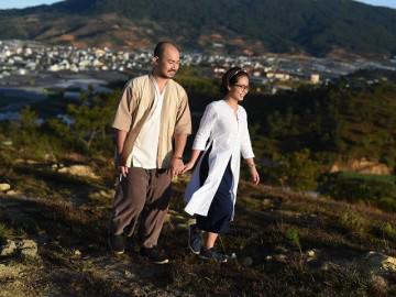 Bạn gái "khó ở" khi đến tháng, chàng trai trẻ quyết tâm tìm đáp án "tại sao như vậy?"