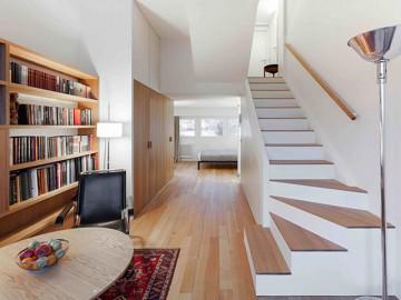 Chiếc tủ thần kì biến căn hộ 33m² thành rộng thênh thang bất ngờ