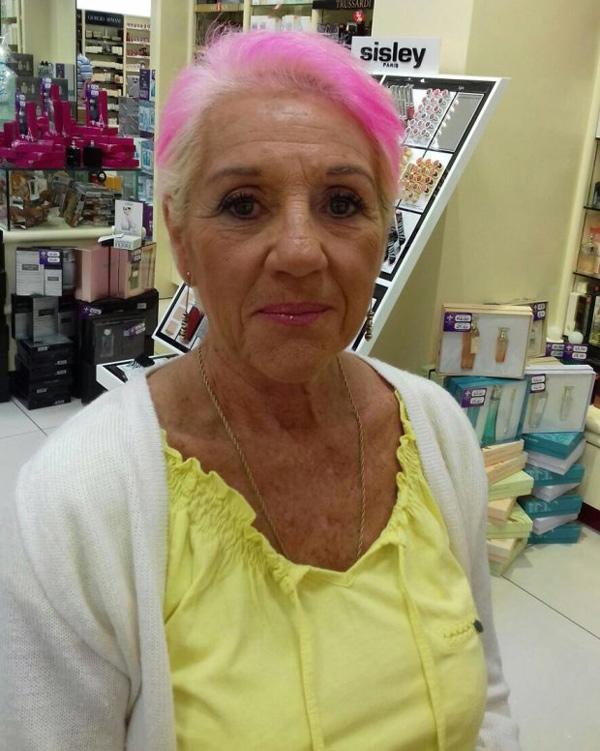 Phẫu thuật mắt bằng laser, người phụ nữ bị amp;#34;đốt cháyamp;#34; luôn võng mạc - 1