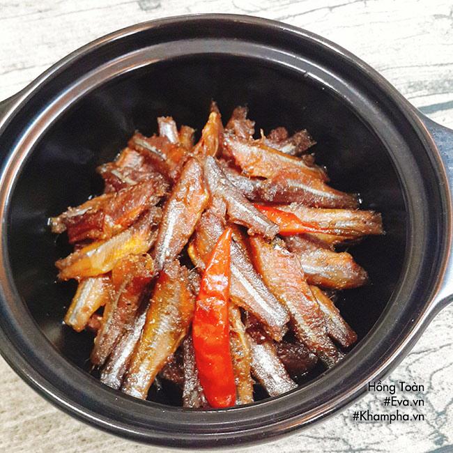 Canh rau dền tôm khô ngọt mát, cá kho đậm đà cả nhà đều thích - 3