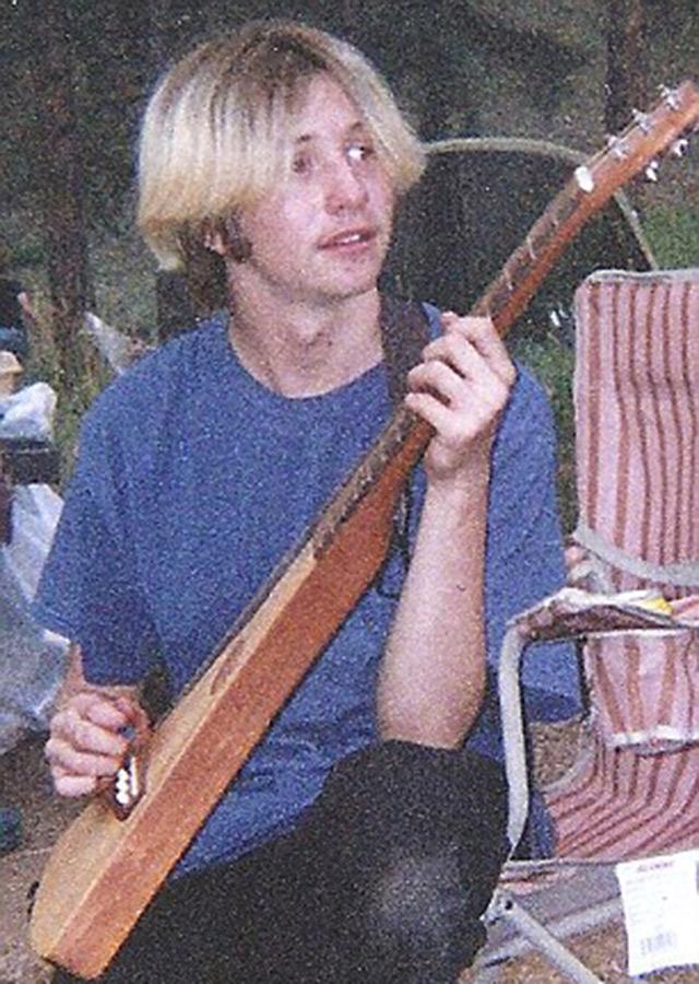 Tìm thấy hài cốt chàng trai sau 7 năm mất tích nhưng không thể lý giải cái chết bí ẩn - 3