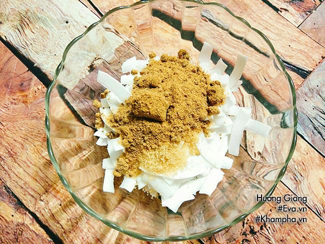 Hóa ra đây là cách làm dừa khô thần thánh mà chị em phải xin bằng được khi ăn chè - 3