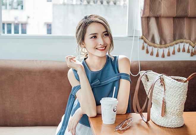 MC xinh đẹp amp;#34;Bữa trưa vui vẻamp;#34; chia sẻ bí quyết giúp da sáng mịn, tự nhiên - 1