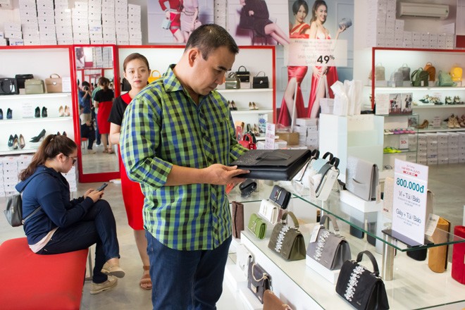 Kim Lý, Phan Anh chọn siêu khuyến mãi của Juno tặng vợ và bạn gái dịp 8/3 - 6