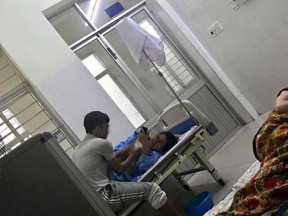 Vợ sinh tập 3 công chúa, chồng vừa chăm con vừa nói một câu khiến ai cũng phải ngưỡng mộ - 2