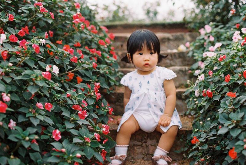 Bé Nhố đến nay vừa tròn 1 tuổi là con gái chị Nguyên Mai (Linh Đàm, Hà Nội).
