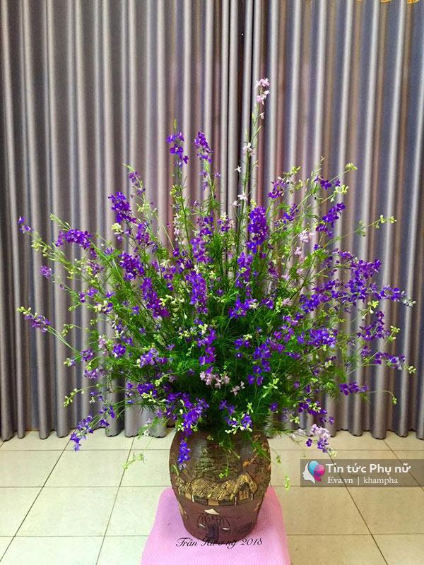 8/3: Cắm bình hoa Violet tím amp;#34;thủy chungamp;#34; để gửi lời chúc đẹp nhất đến amp;#34;một nửa thế giớiamp;#34; - 15