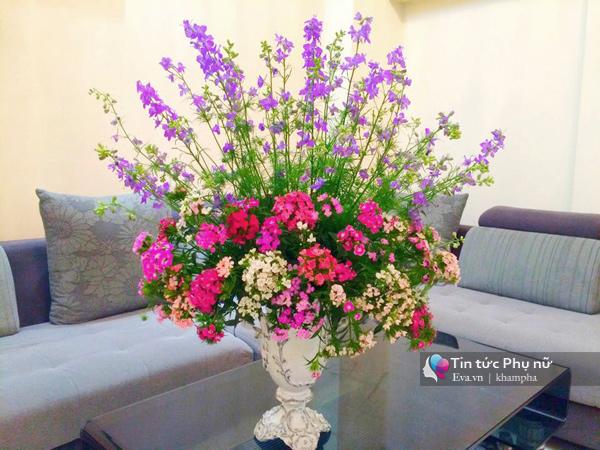 8/3: Cắm bình hoa Violet tím amp;#34;thủy chungamp;#34; để gửi lời chúc đẹp nhất đến amp;#34;một nửa thế giớiamp;#34; - 1