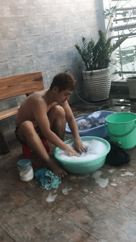 8/3, hotmom Thuỷ Anh khoe ông xã Đăng Khôi giặt núi áo quần cho con khiến chị em nức nở - 2