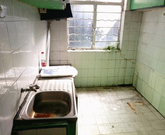 mot thang tu lam het, doi tre “bien” nha cu ngap rac thanh can ho 2 phong ngu tuyet dep - 3