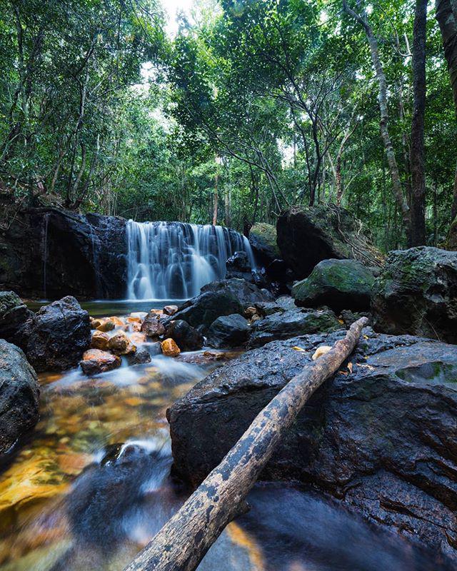 Phú Quốc không chỉ có biển xanh, cát trắng, mà còn có những con suối đẹp như mơ - 1