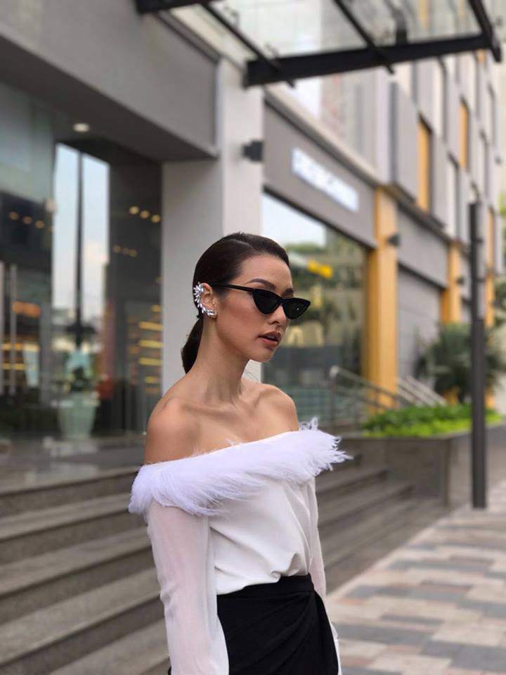 Tăng Thanh Hà, Thanh Hằng và loạt mỹ nhân đồng loạt diện sơ mi trắng tinh giản - 9