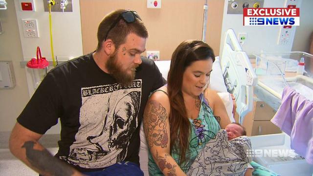 2 lần thử thai âm tính, người mẹ đến viện vì nghĩ đau ruột thừa và bất ngờ sinh con - 1