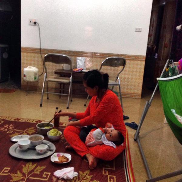 Những bà mẹ siêu nhân: Một tay bế con, tay kia vẫn amp;#34;cân cả thế giớiamp;#34; - 3