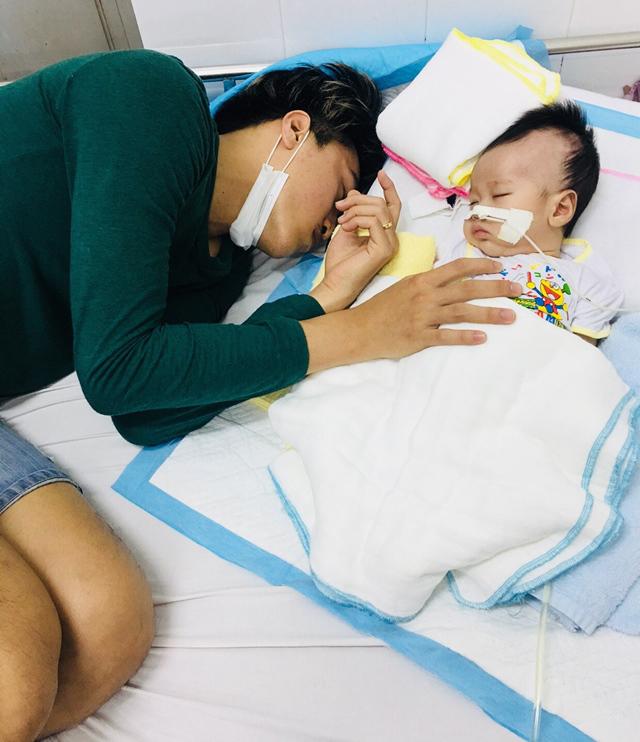 Nàng vũ công cạo đầu mong con khỏi bệnh phải đánh đổi thứ gì quan trọng và chưa từng làm - 6