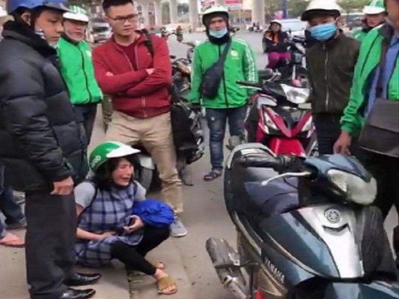 Bà bầu bật khóc vì bị tài xế Grab bắt đền 700.000 đồng trong ngày 8/3 - 1