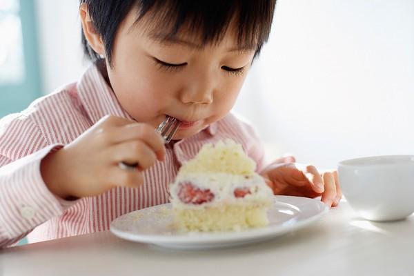 Càng ăn nhiều thực phẩm giàu canxi, trẻ sẽ càng phát triển chiều cao tối đa? - 1