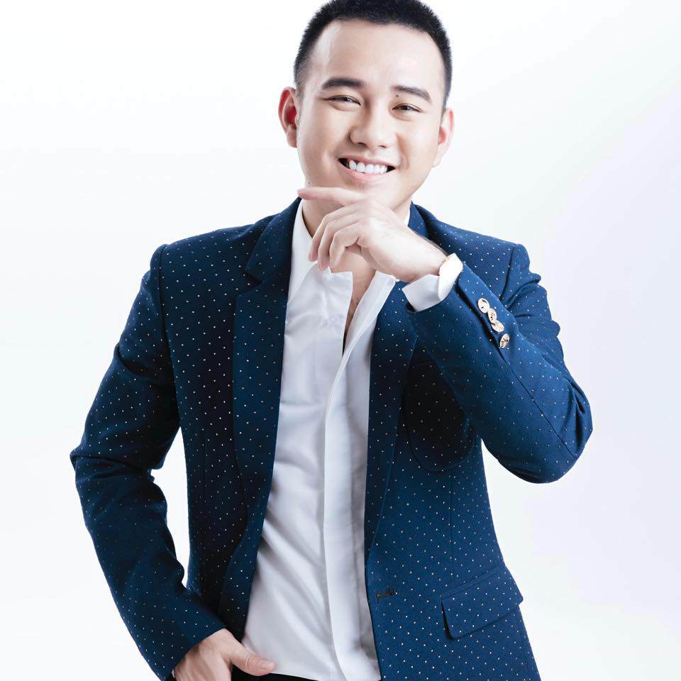 HOT: NTK Lê Thanh Hoà tiết lộ bí mật của chiếc váy giúp Hoa hậu Hương Giang chiến thắng! - 3